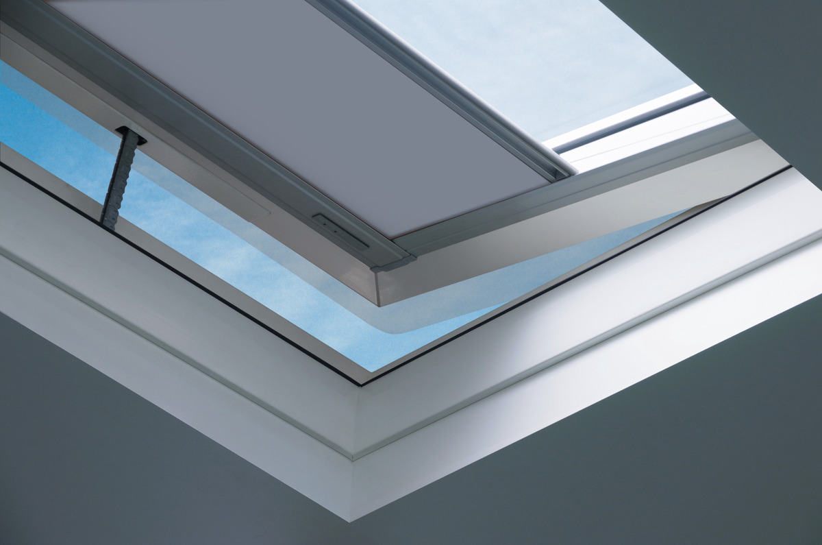 Ecke und Kettenantrieb des DEC-C Fensters